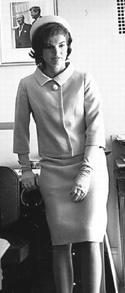 Жаклин Кеннеди в твидовом костюме